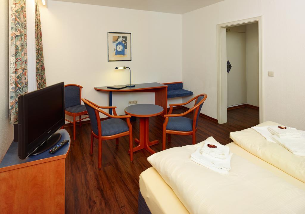 Hotel Stadt Даун Стая снимка