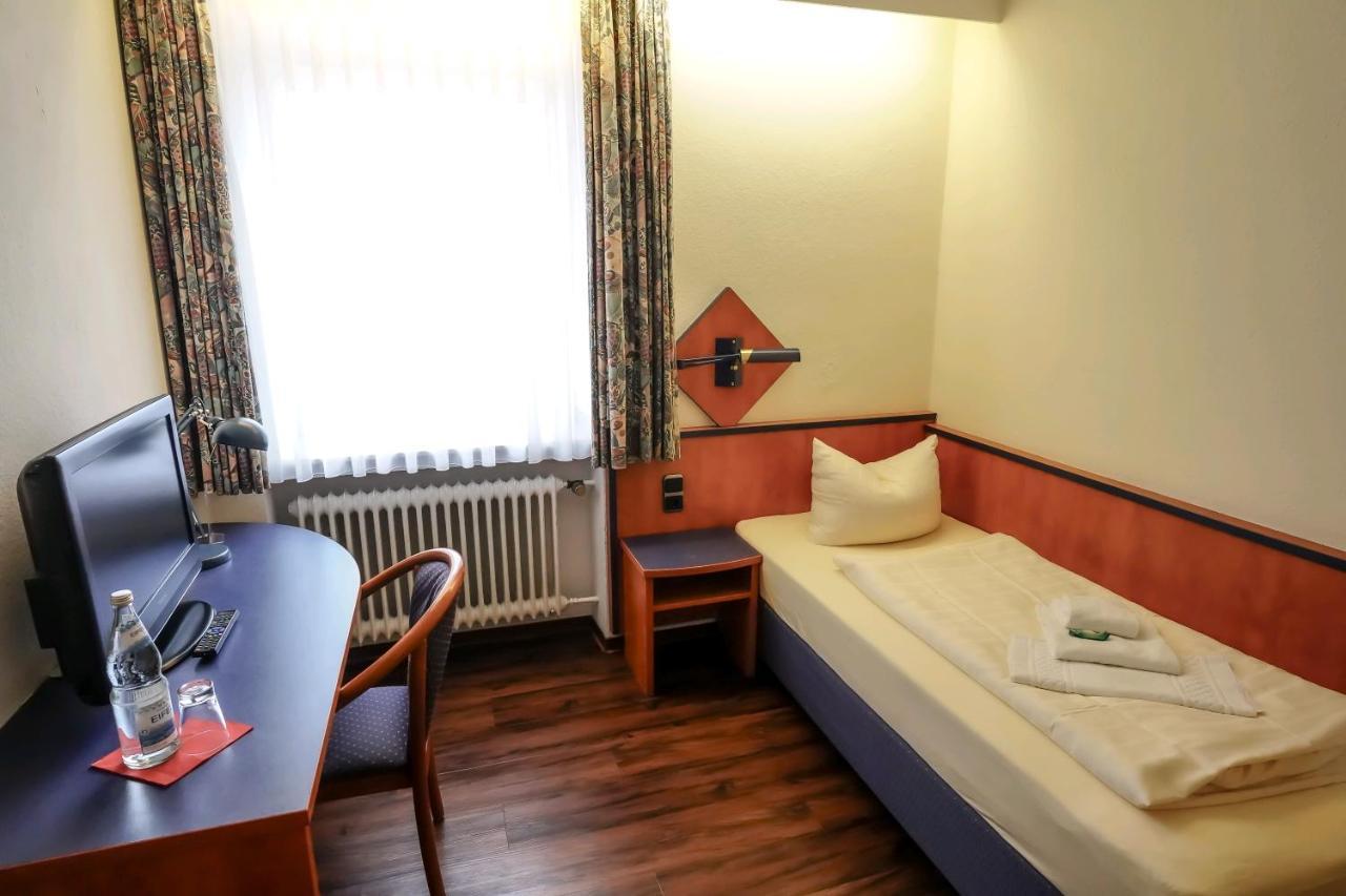 Hotel Stadt Даун Екстериор снимка