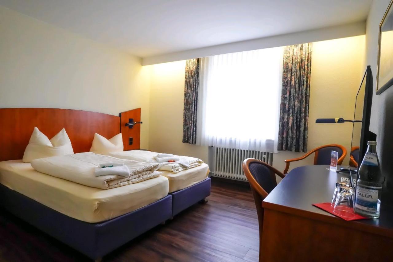 Hotel Stadt Даун Екстериор снимка
